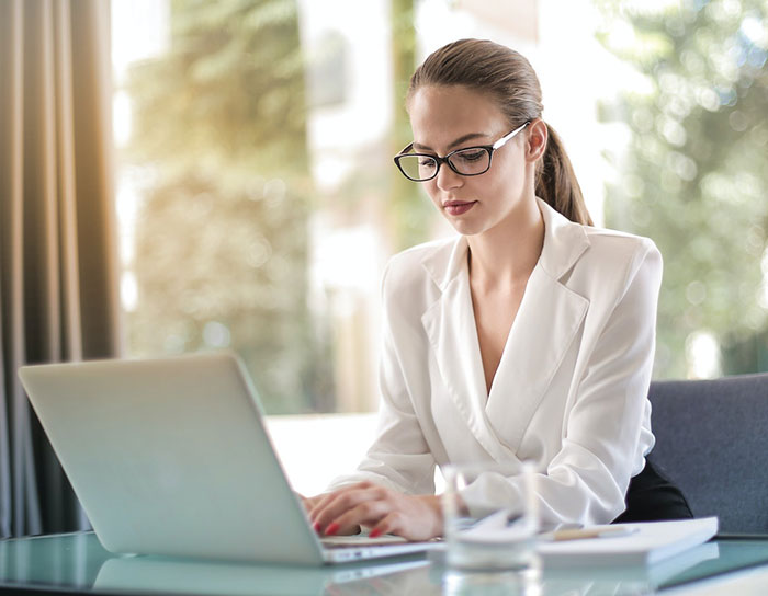 woman with laptop